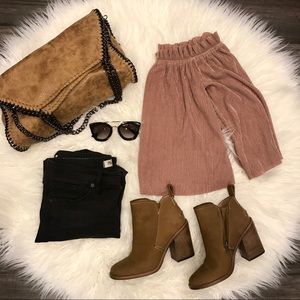 Anthropologie 🌸Off the Shoulder Top!!